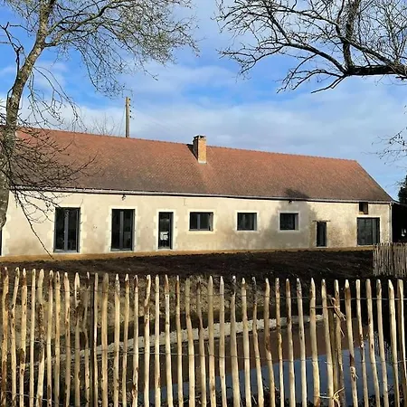 Ferienhaus Charmante Avec Cheminee Souligne-Flace